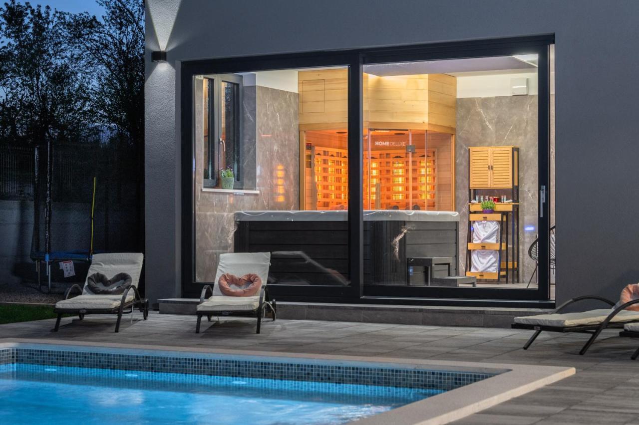 Green Luxury II With Heated Pool, Jacuzzi & Sauna Ruzici  Екстер'єр фото