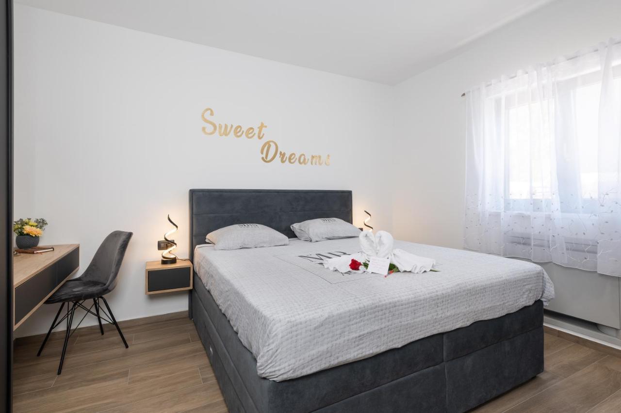 Green Luxury II With Heated Pool, Jacuzzi & Sauna Ruzici  Екстер'єр фото